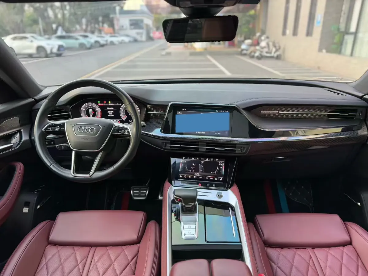 2024 Audi Q6 2.0T 265HP L4 7DCT,autocango,china used car exporter,china ev exporter,chinese used car exporter,chinese used ev exporter