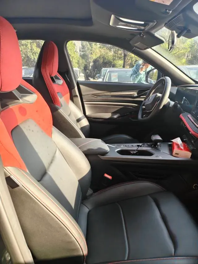 2024 ChangAn X5 PLUS 1.5T 188HP L4 7DCT,autocango,china used car exporter,china ev exporter,chinese used car exporter,chinese used ev exporter