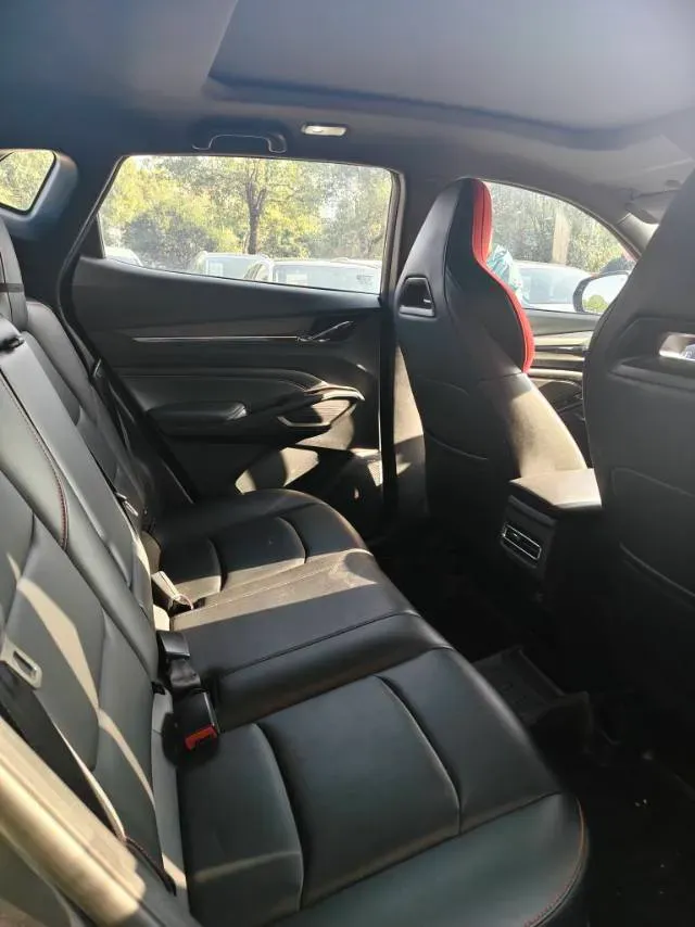 2024 ChangAn X5 PLUS 1.5T 188HP L4 7DCT,autocango,china used car exporter,china ev exporter,chinese used car exporter,chinese used ev exporter