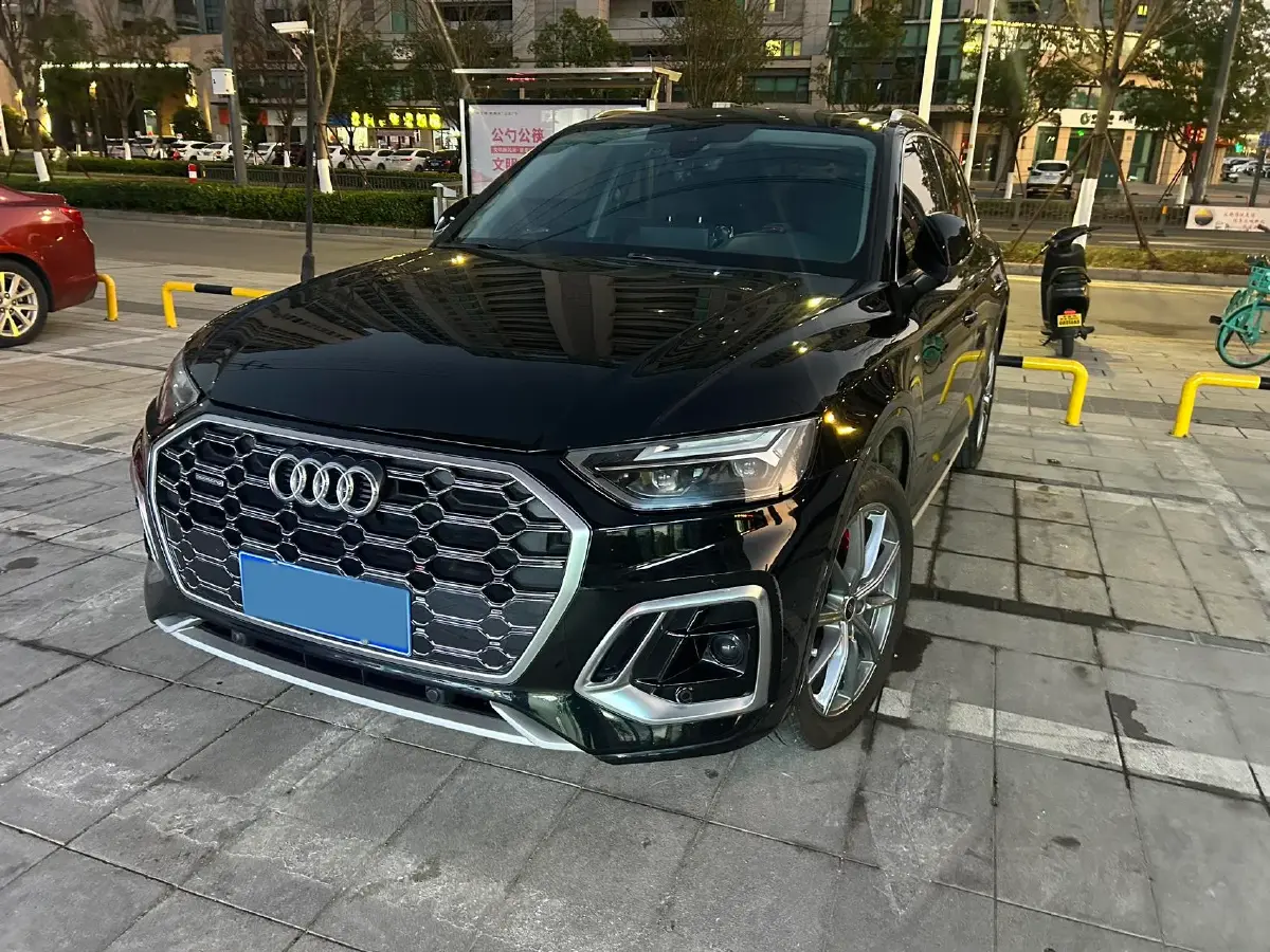 2022 Audi Q5L 2.0T 252HP L4 7DCT