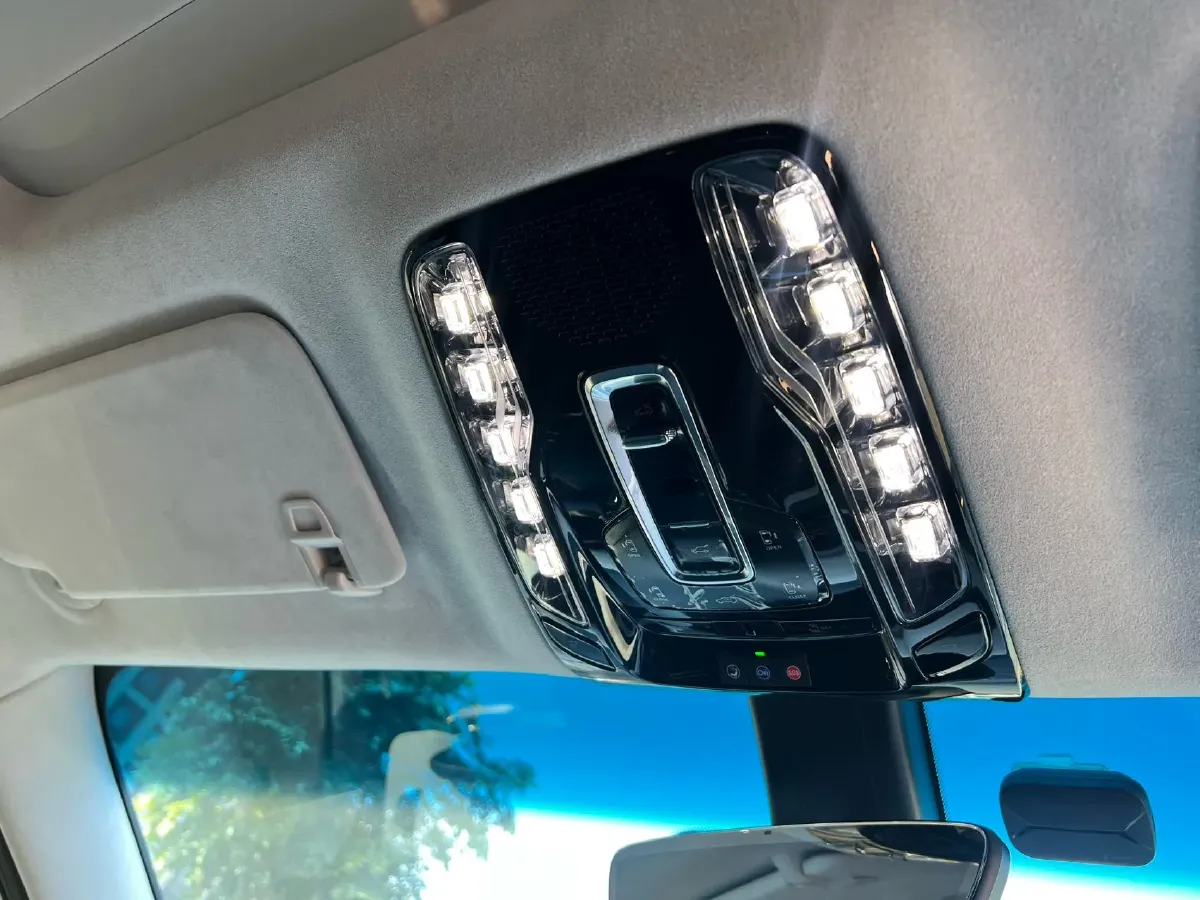 2025 Buick Century 2.0T 237HP L4 9AT,autocango,china used car exporter,china ev exporter,chinese used car exporter,chinese used ev exporter