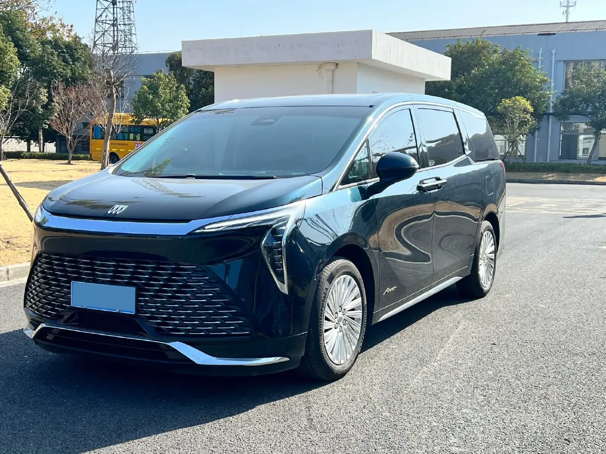 2025 Buick Century 2.0T 237HP L4 9AT,autocango,china used car exporter,china ev exporter,chinese used car exporter,chinese used ev exporter