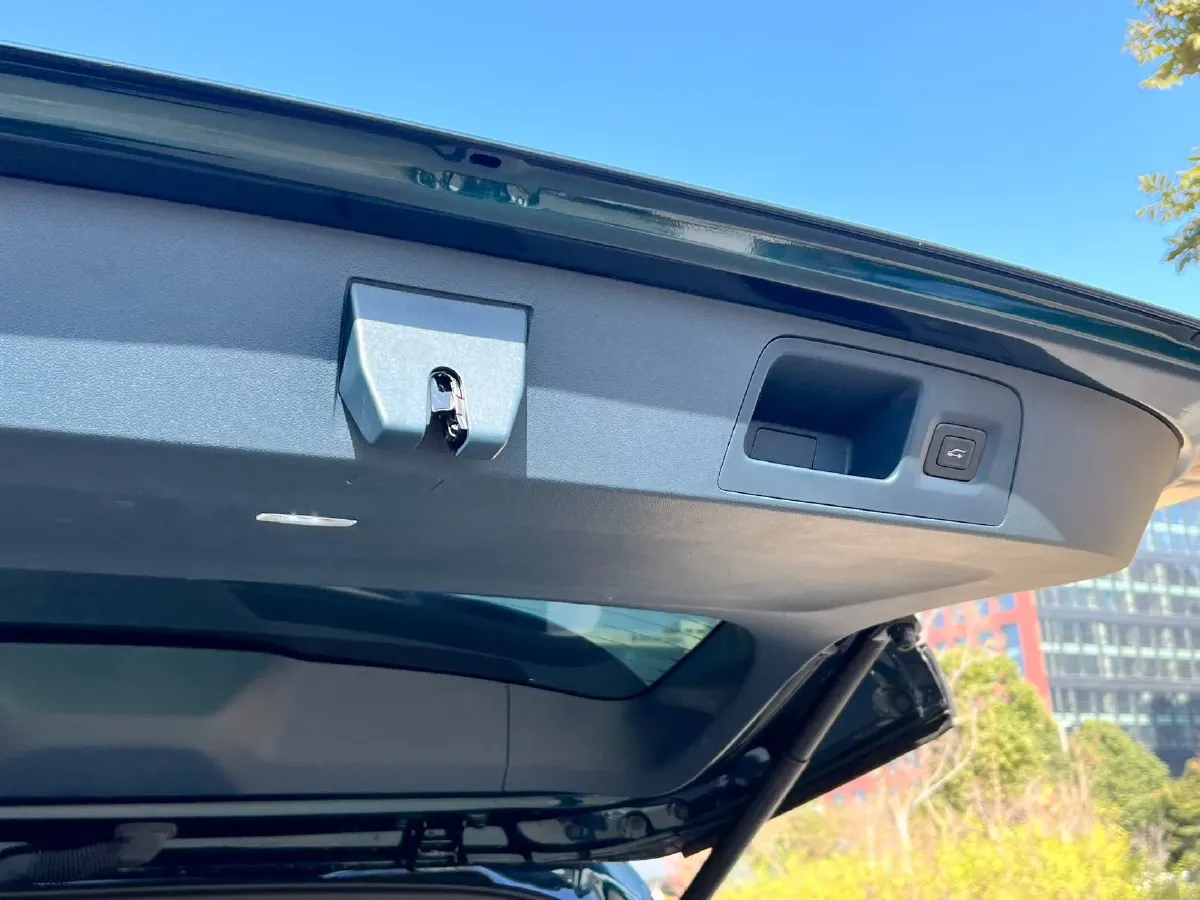 2025 Buick Century 2.0T 237HP L4 9AT,autocango,china used car exporter,china ev exporter,chinese used car exporter,chinese used ev exporter