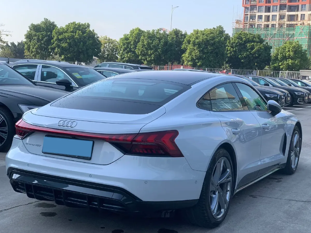 2023 Audi e-tron GT 2AT BEV 93.4KWH,autocango,china used car exporter,china ev exporter,chinese used car exporter,chinese used ev exporter