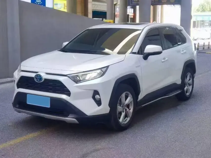 2021 Toyota RAV4 2.5L 178HP L4 E-CVT Hybrid