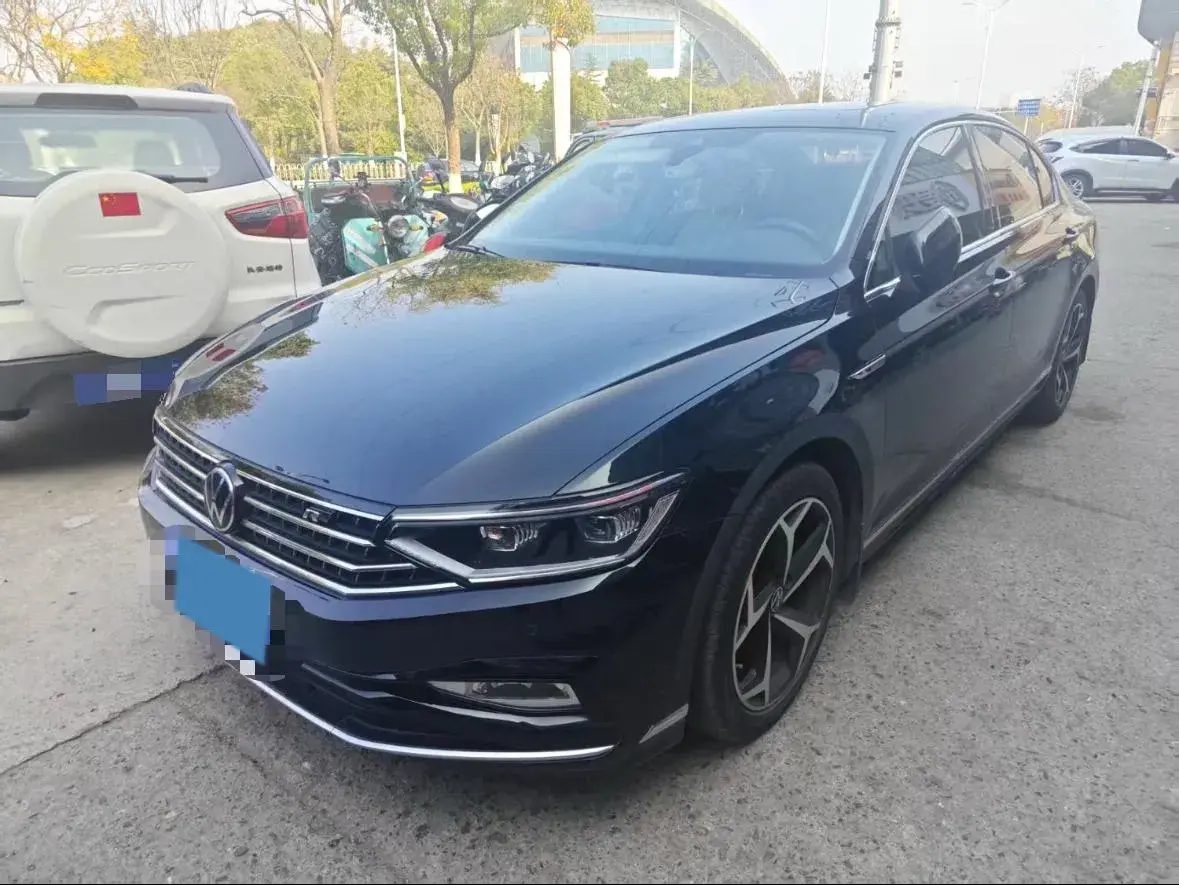 2023 Volkswagen Magotan 2.0T 186HP L4 7DCT