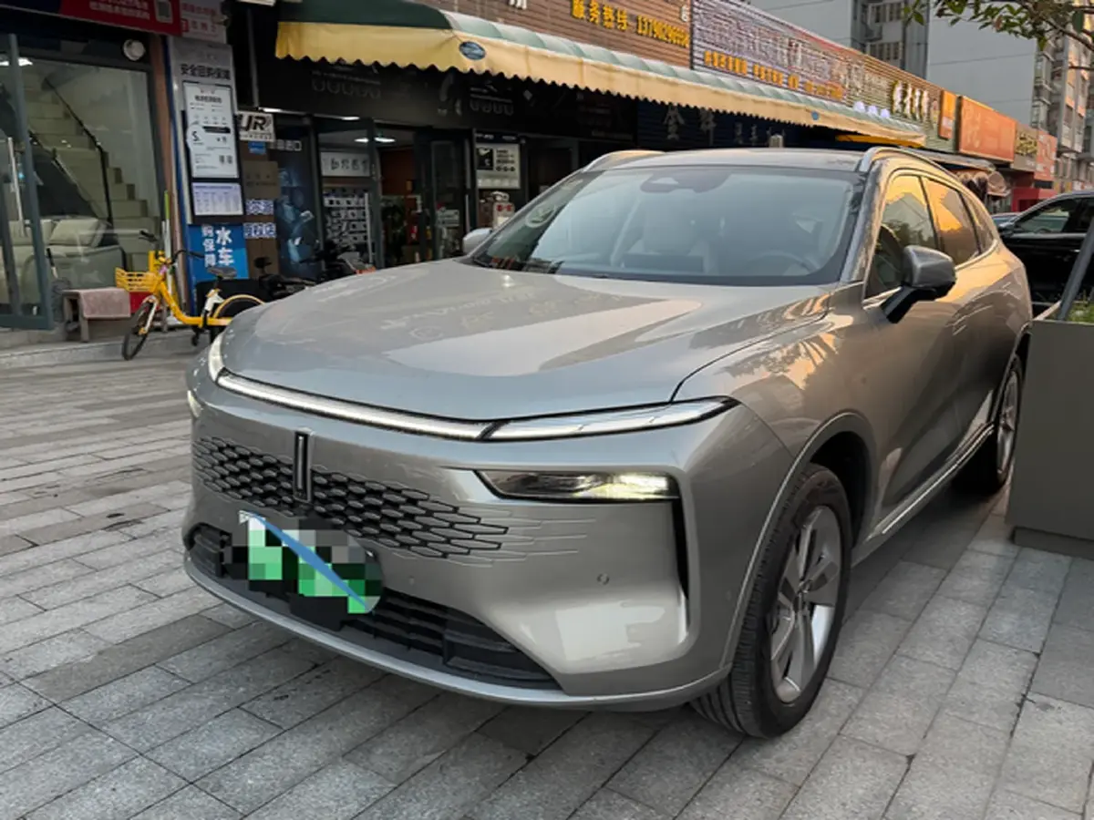 2024 WEY Mocha 1.5T 170HP L4 4DHT PHEV 35.04KWH