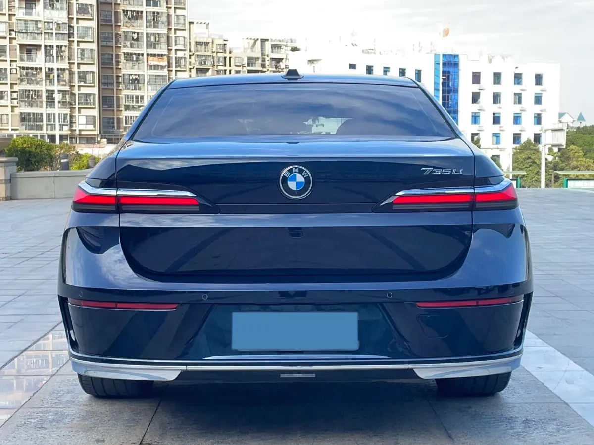 2023 BMW 7 Series 3.0T 272HP L6 8AT,autocango,china used car exporter,china ev exporter,chinese used car exporter,chinese used ev exporter