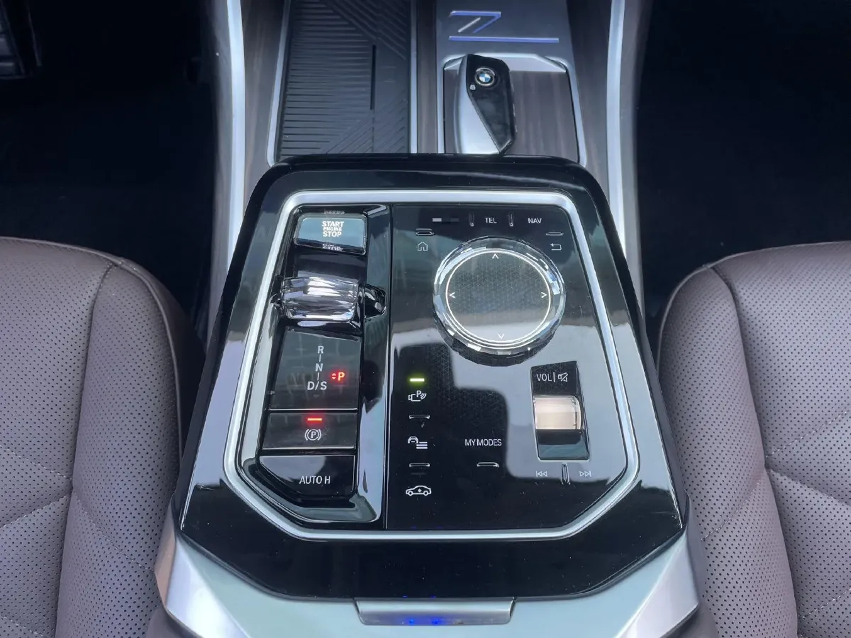 2023 BMW 7 Series 3.0T 272HP L6 8AT,autocango,china used car exporter,china ev exporter,chinese used car exporter,chinese used ev exporter