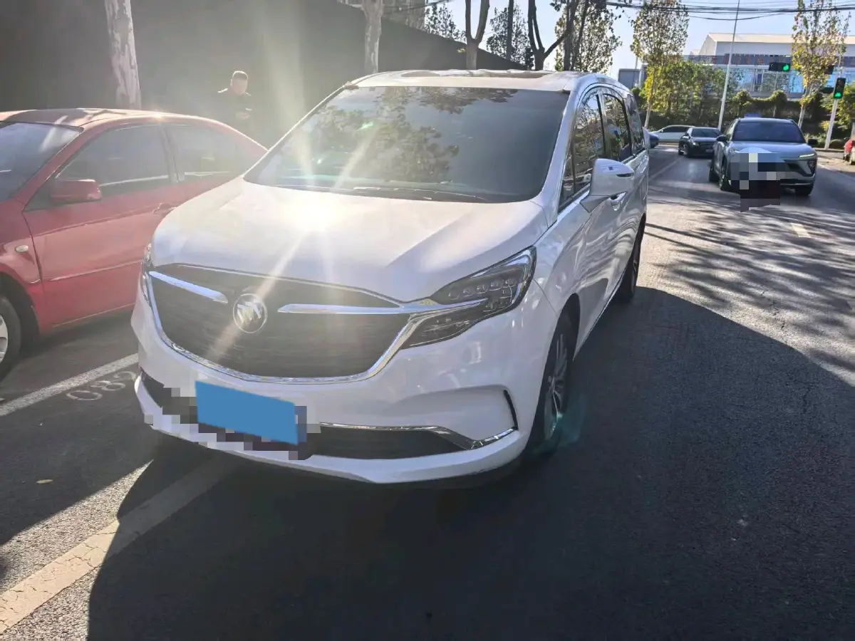 2022 Buick GL8 2.0T 237HP L4 9AT