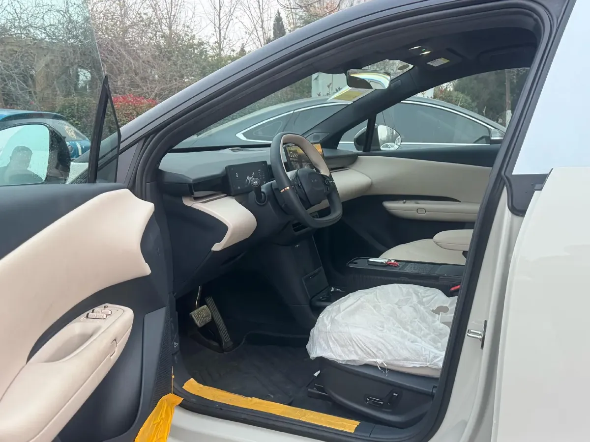 2026 LYNK&CO Z20 BEV,autocango,china used car exporter,china ev exporter,chinese used car exporter,chinese used ev exporter