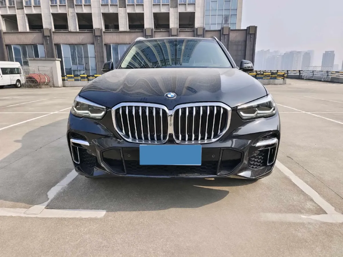 2022 BMW X5 2.0T 245HP L4 8AT,autocango,china used car exporter,china ev exporter,chinese used car exporter,chinese used ev exporter