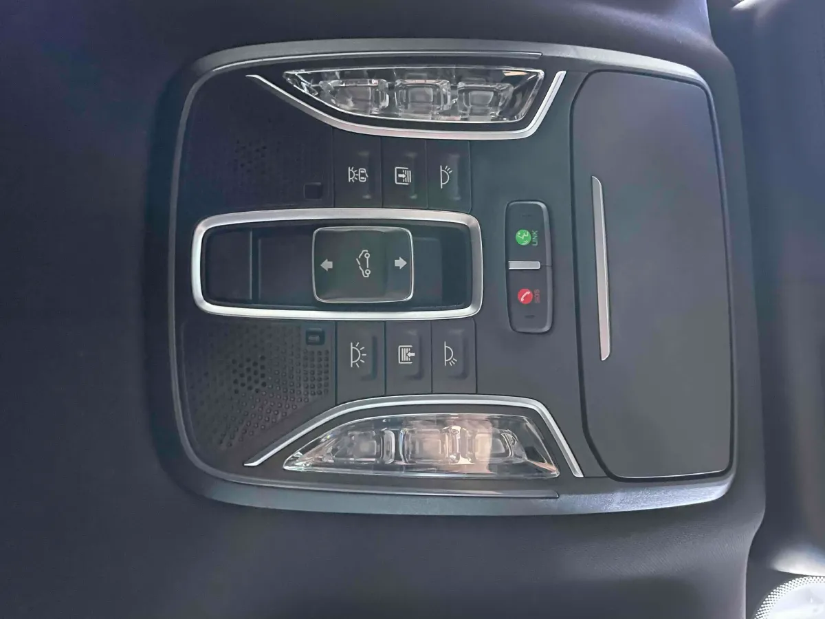 2022 GAC Trumpchi GS8 2.0T 190HP L4 E-CVT Hybrid,autocango,china used car exporter,china ev exporter,chinese used car exporter,chinese used ev exporter