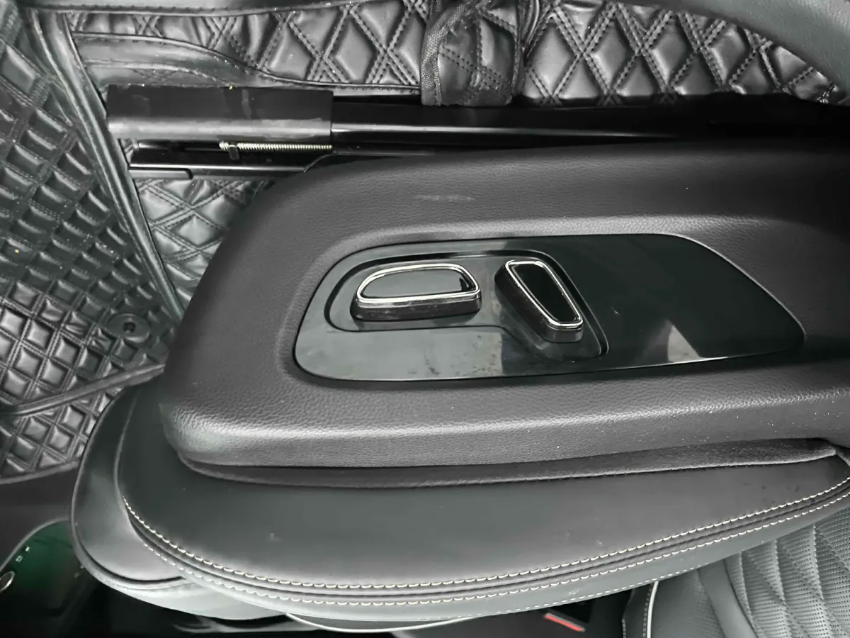 2022 GAC Trumpchi GS8 2.0T 190HP L4 E-CVT Hybrid,autocango,china used car exporter,china ev exporter,chinese used car exporter,chinese used ev exporter