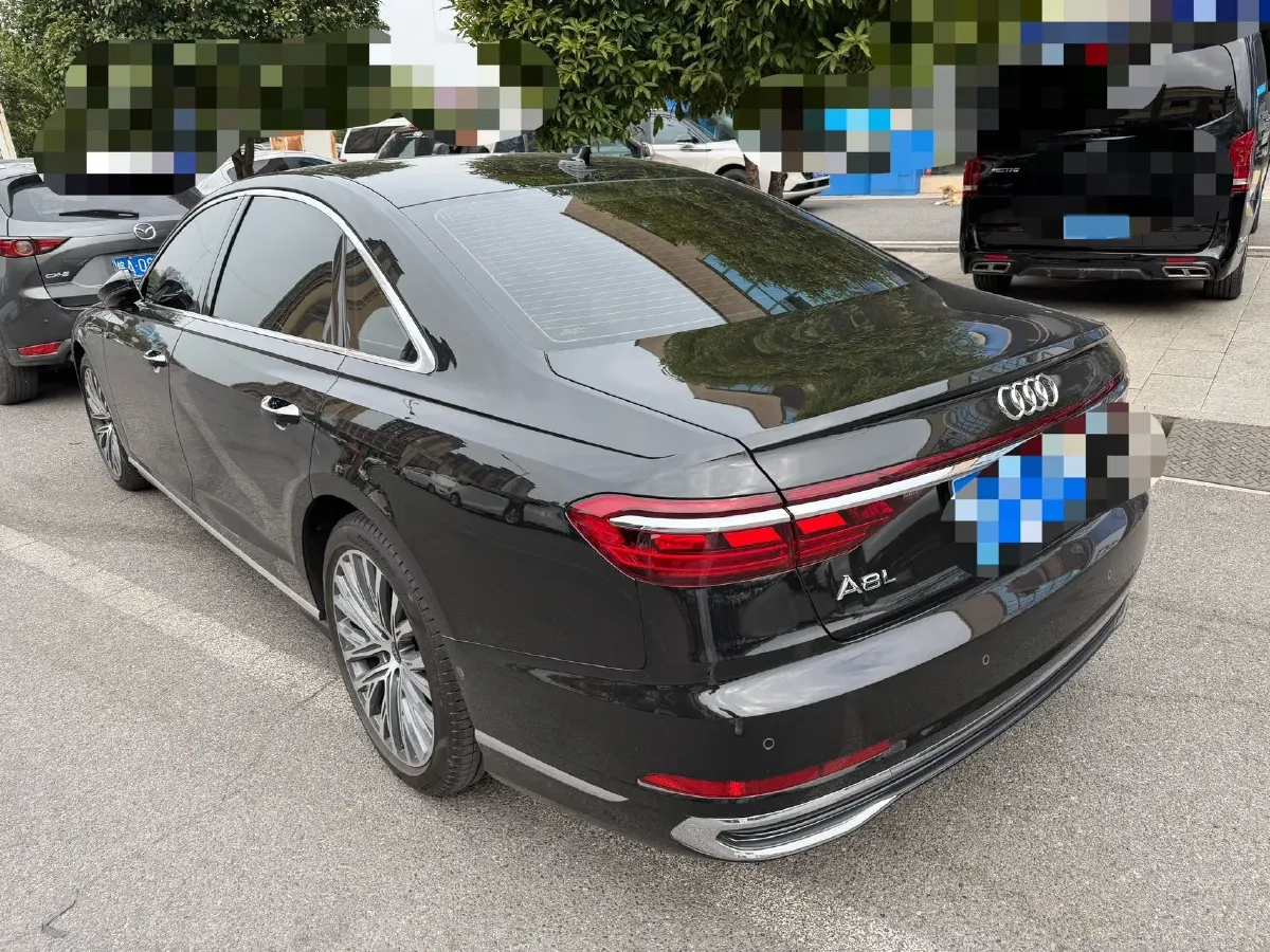 2025 Audi A8 3.0T 286HP V6 8AT,autocango,china used car exporter,china ev exporter,chinese used car exporter,chinese used ev exporter