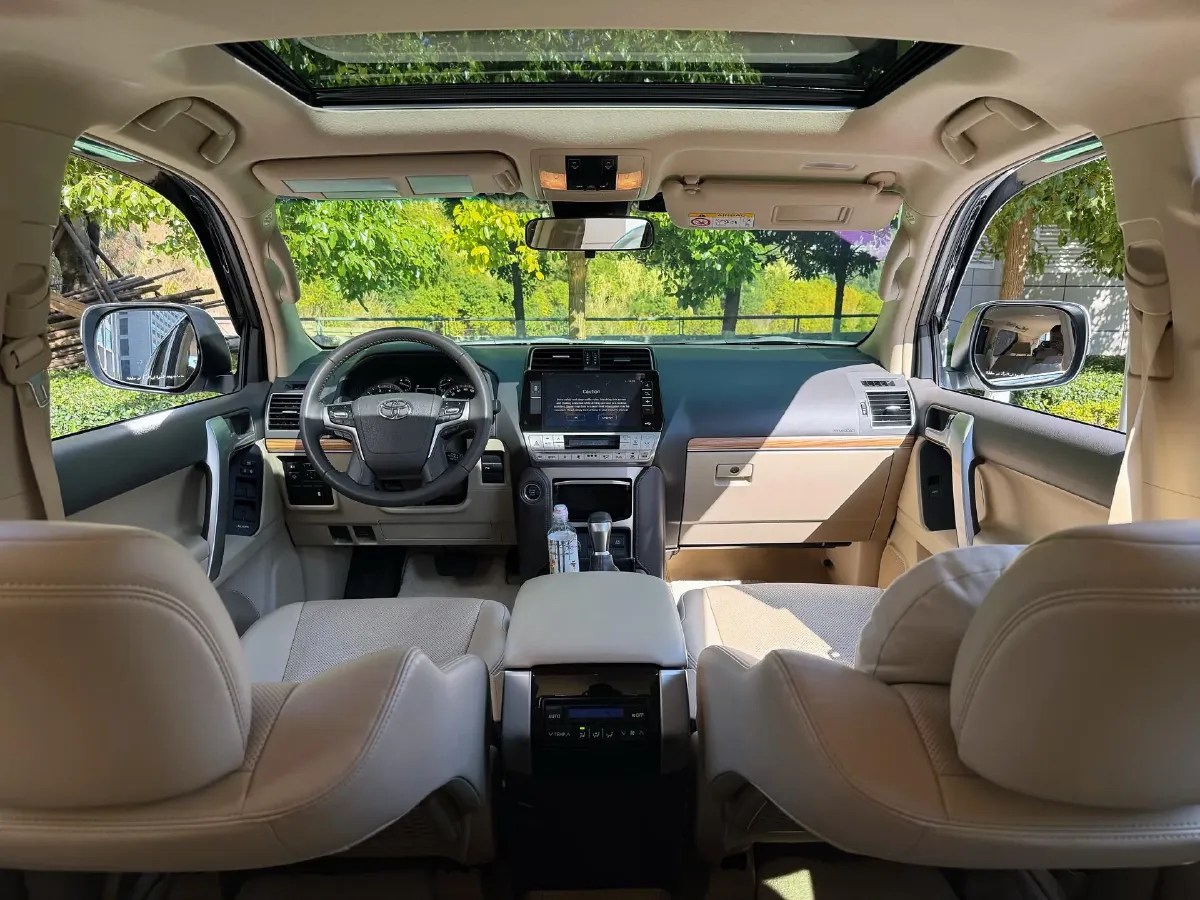 2023 Iveco DeYi 2.5T 122HP L4 6AT,autocango,china used car exporter,china ev exporter,chinese used car exporter,chinese used ev exporter