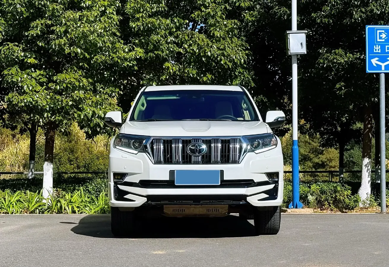 2023 Iveco DeYi 2.5T 122HP L4 6AT,autocango,china used car exporter,china ev exporter,chinese used car exporter,chinese used ev exporter