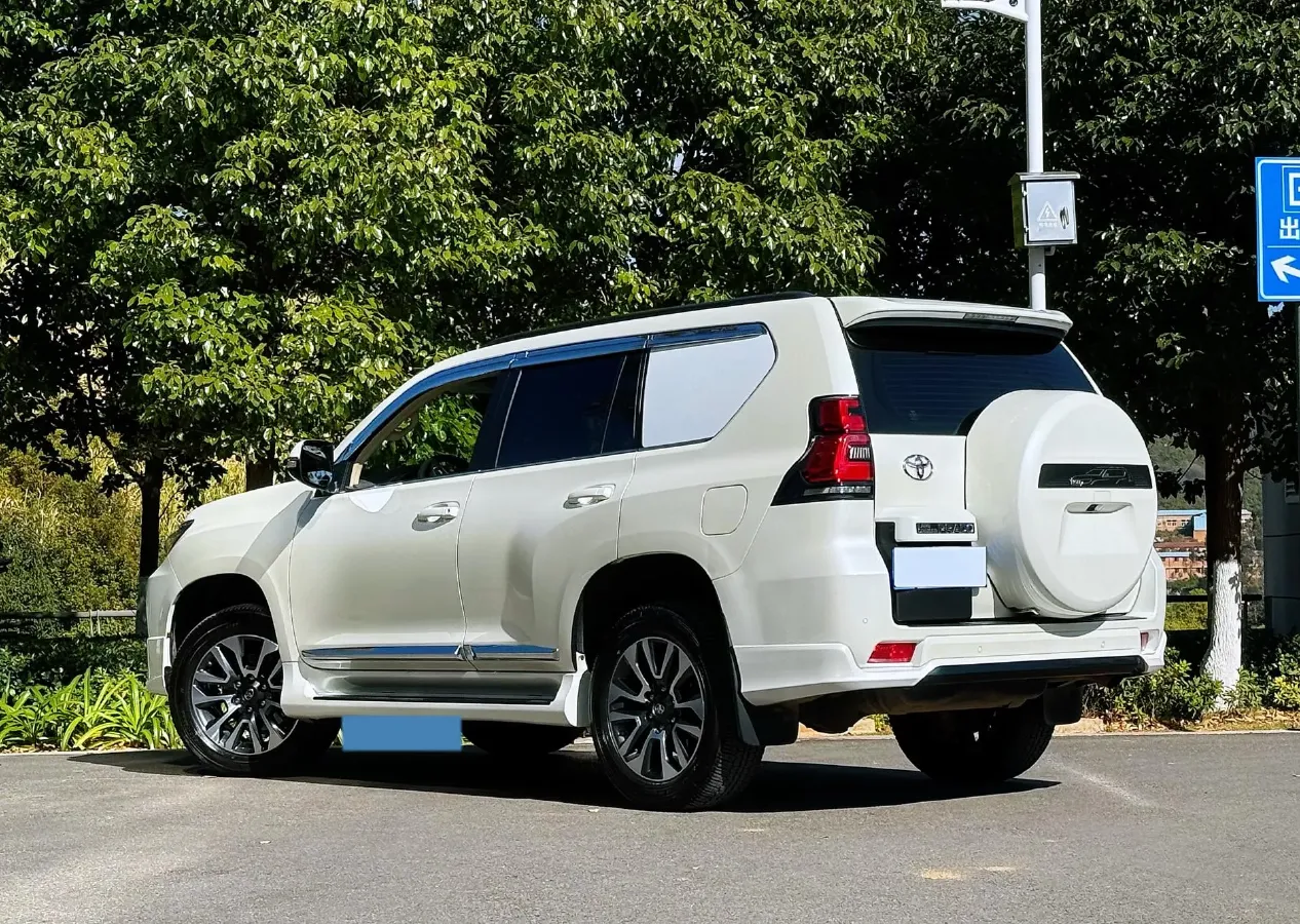 2023 Iveco DeYi 2.5T 122HP L4 6AT,autocango,china used car exporter,china ev exporter,chinese used car exporter,chinese used ev exporter