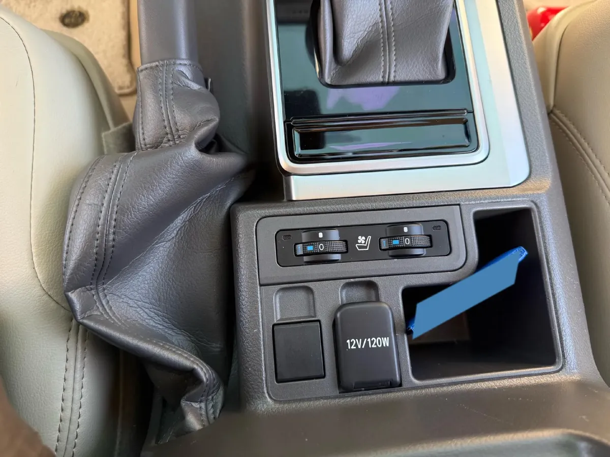 2023 Iveco DeYi 2.5T 122HP L4 6AT,autocango,china used car exporter,china ev exporter,chinese used car exporter,chinese used ev exporter