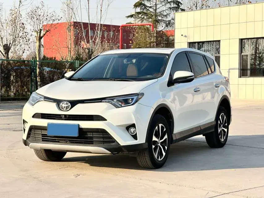 2016 Toyota RAV4 2.0L 151HP L4 CVT