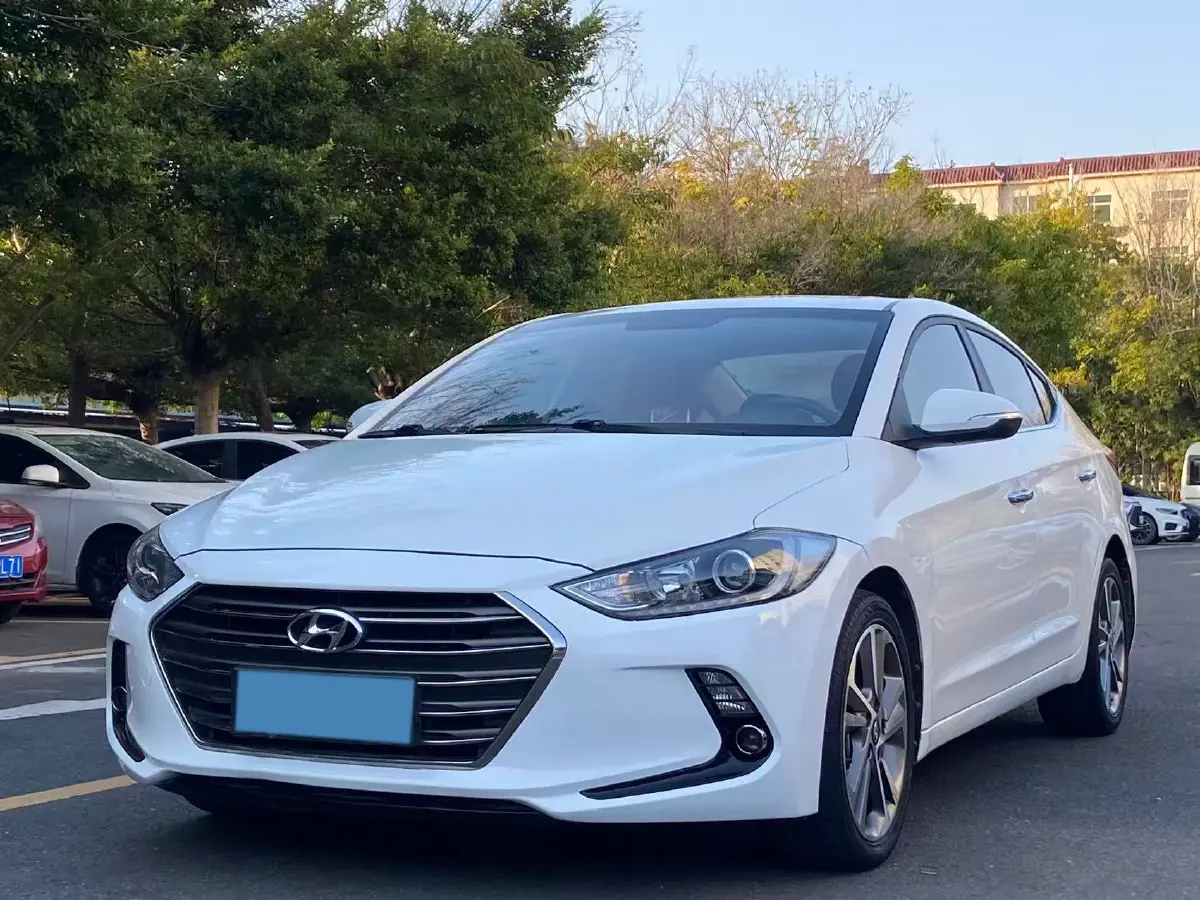2016 Hyundai Elantra 1.6L 130HP L4 6AT
