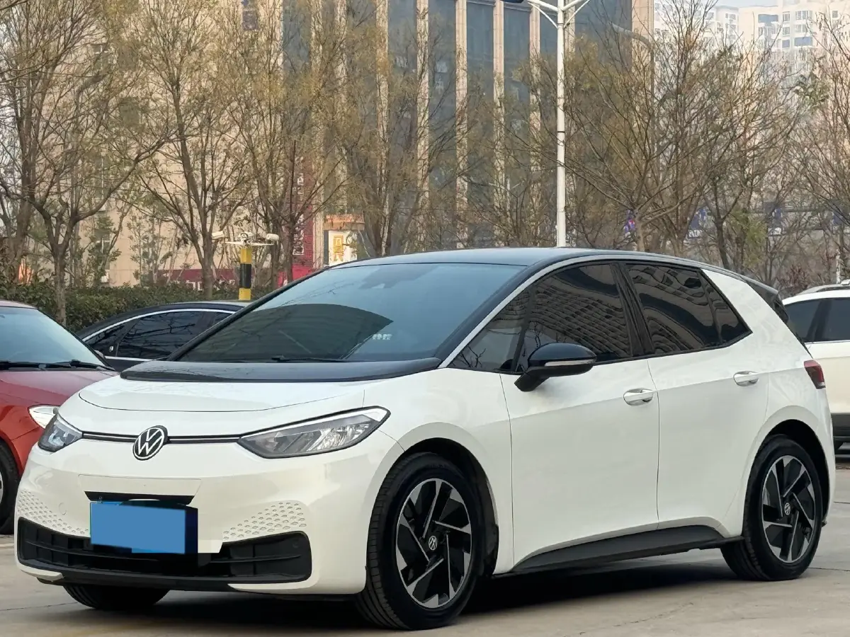 2024 Volkswagen ID.3 BEV 52.8KWH