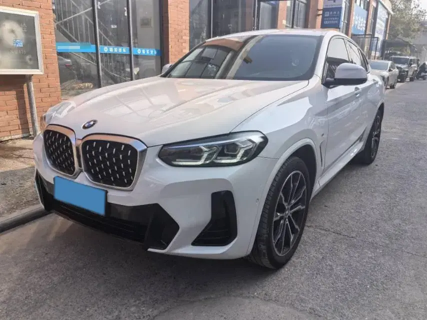 2022 BMW X4 2.0T 245HP L4 8AT