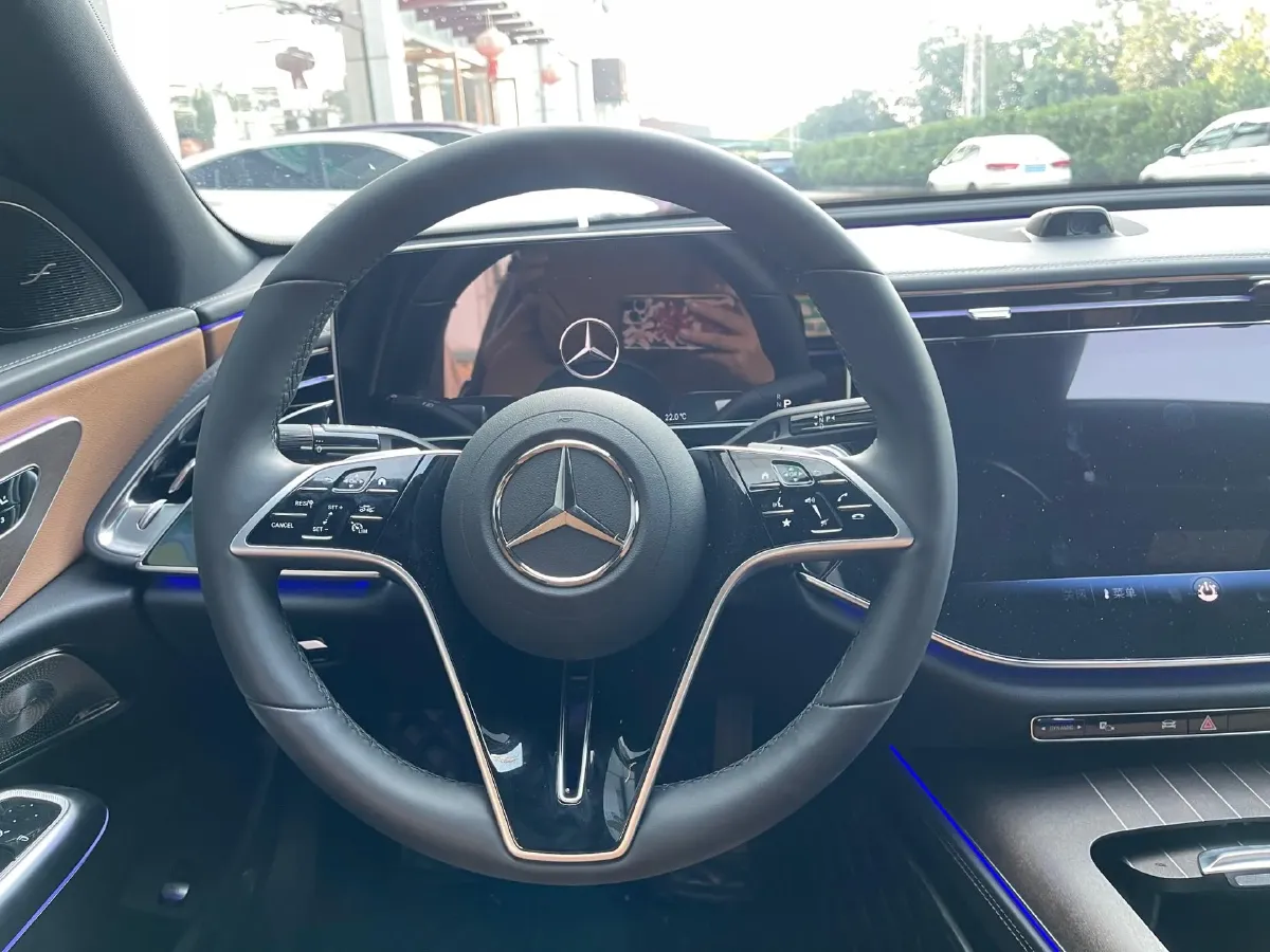 2025 Mercedes-Benz E Class 2.0T 258HP L4 9AT,autocango,china used car exporter,china ev exporter,chinese used car exporter,chinese used ev exporter