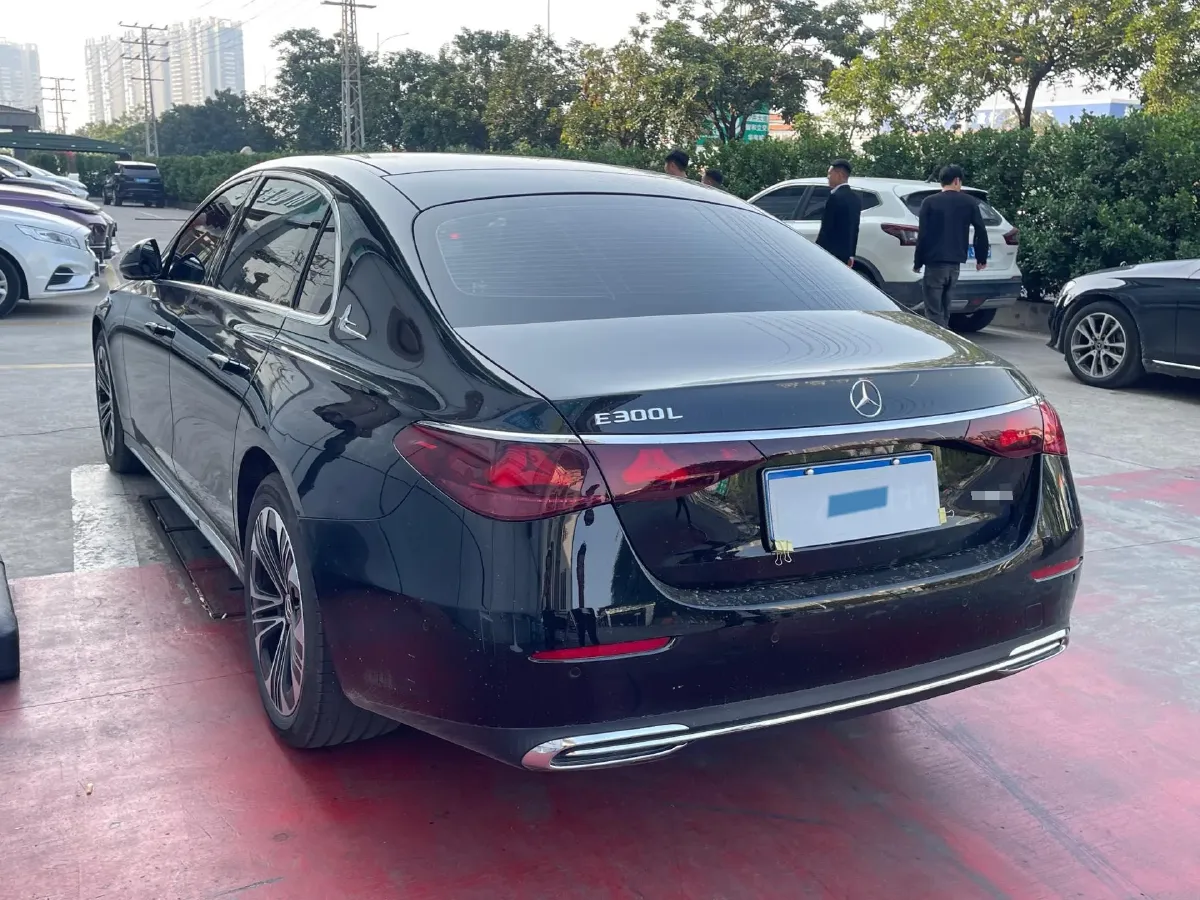 2025 Mercedes-Benz E Class 2.0T 258HP L4 9AT,autocango,china used car exporter,china ev exporter,chinese used car exporter,chinese used ev exporter