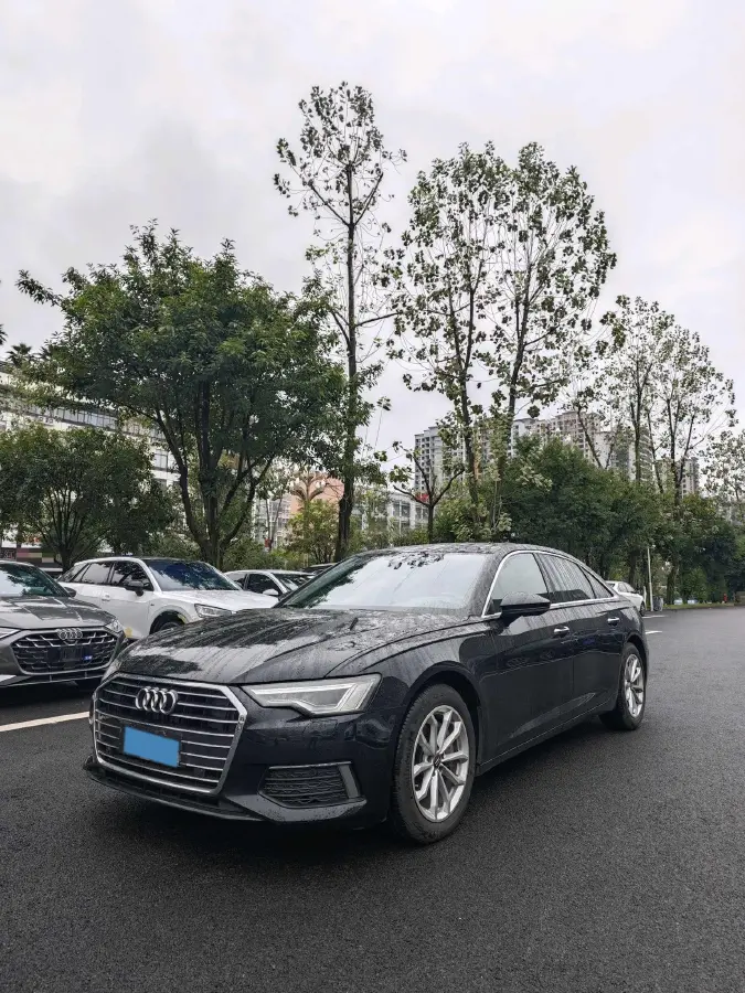 2020 Audi A6L 2.0T 190HP L4 7DCT