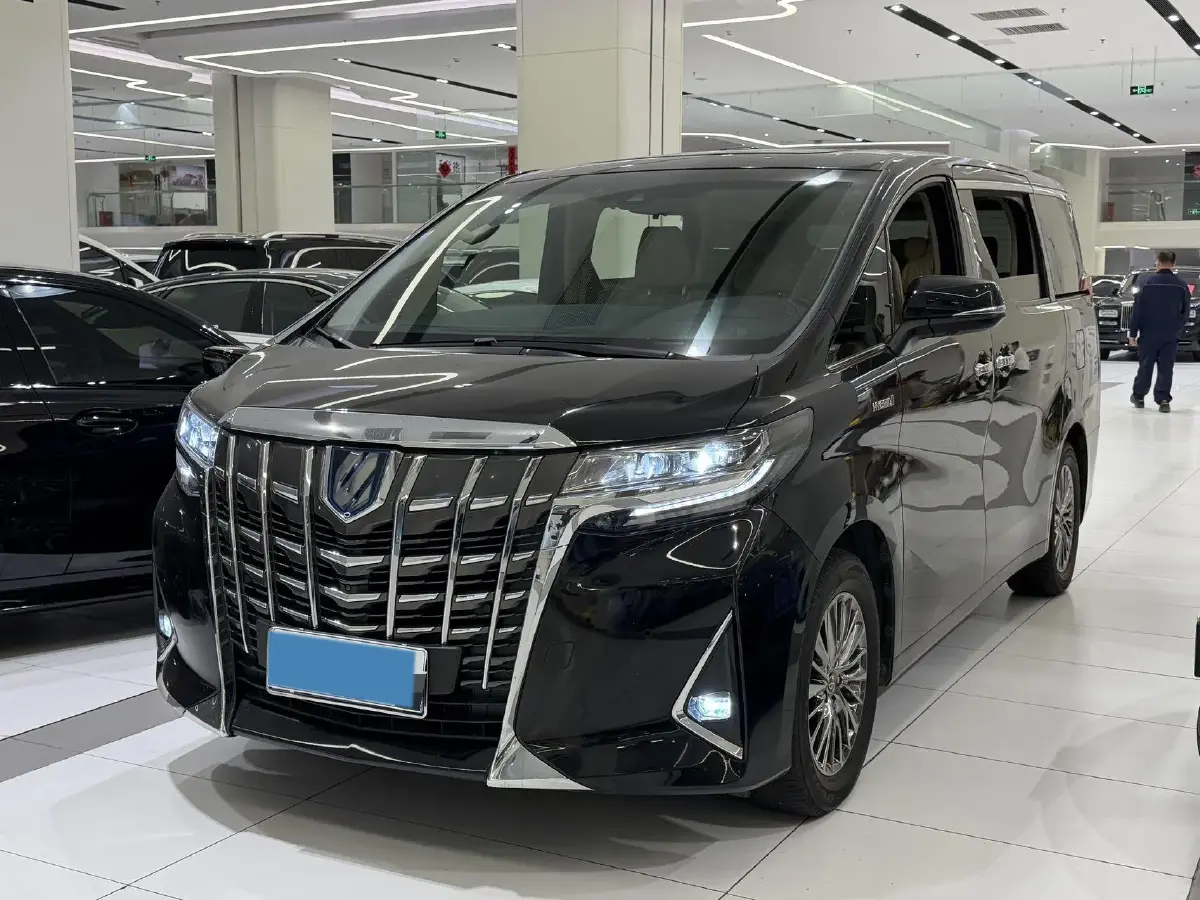 2021 Toyota Alphard 2.5L 117HP L4 E-CVT Hybrid