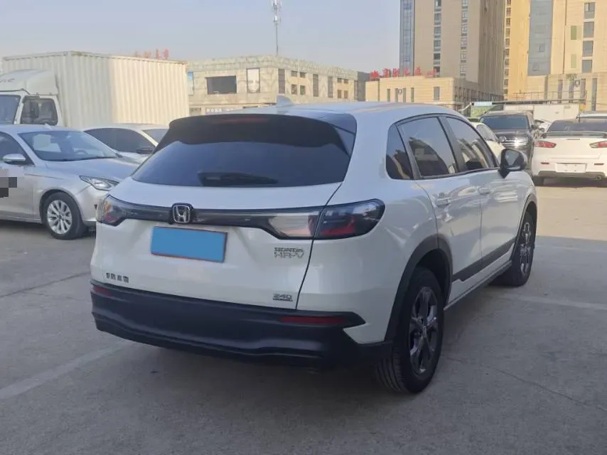 2023 Honda HR-V 1.5T 182HP L4 CVT,autocango,china used car exporter,china ev exporter,chinese used car exporter,chinese used ev exporter