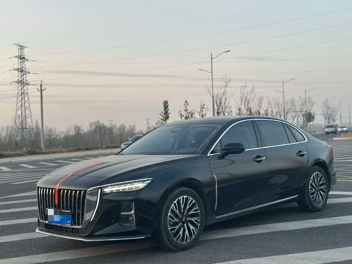 2023 HongQi H5 2.0T 224HP L4 8AT