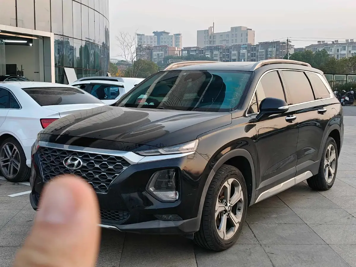 2019 Hyundai Santafe 2.0T 230HP L4 8AT