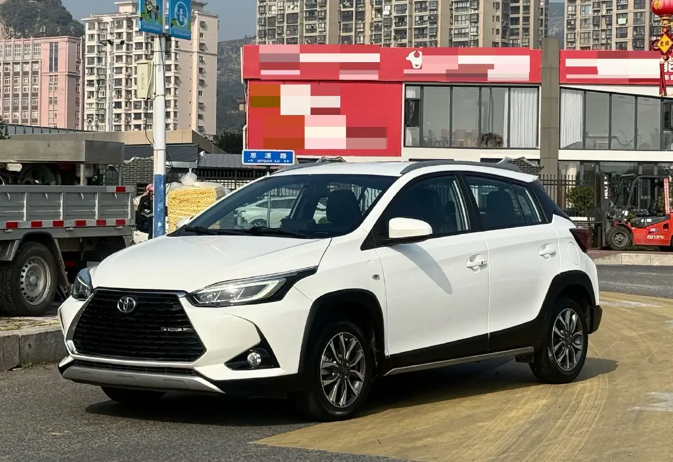 2022 Toyota Yaris L 1.5L 112HP L4 CVT