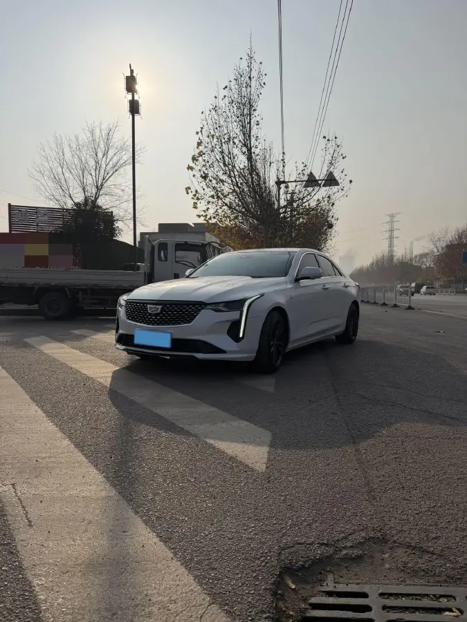 2023 Cadillac CT4 1.5T 211HP L4 8AT