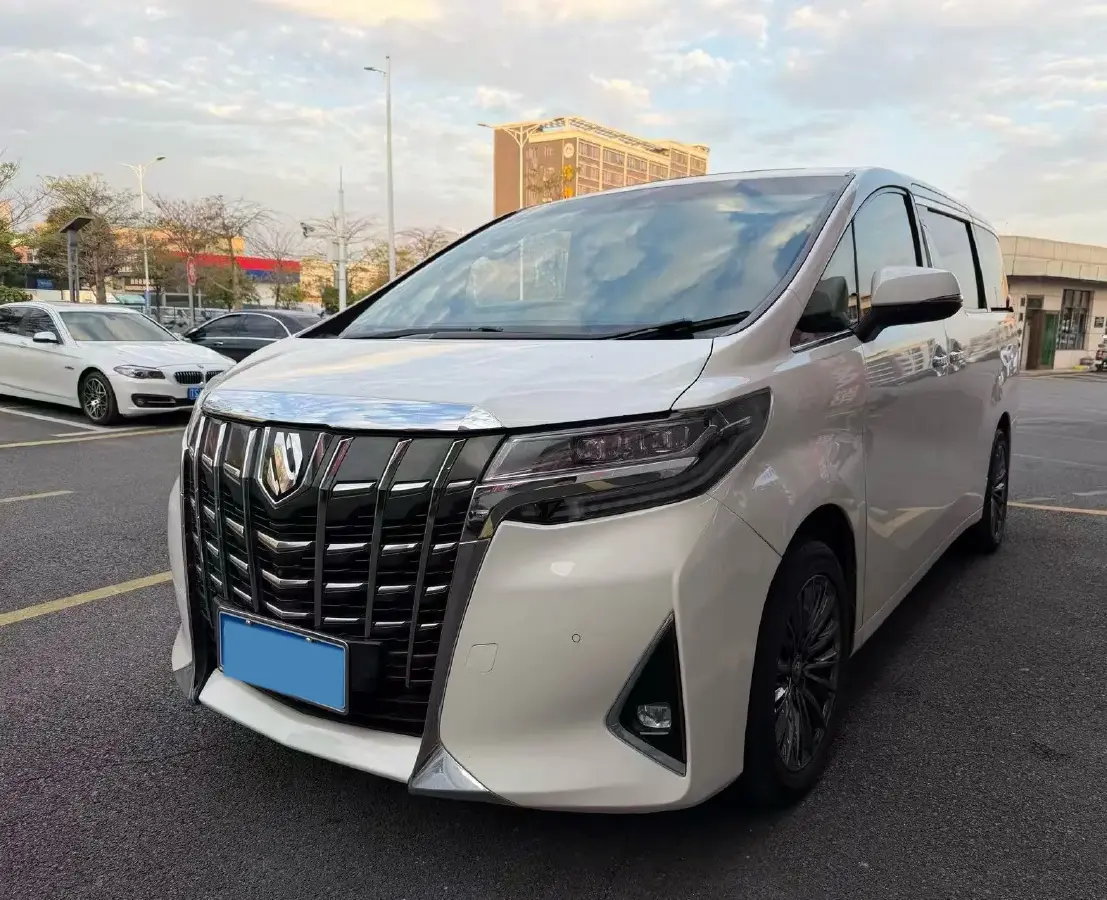 2018 Toyota Alphard 3.5L 301HP V6 8AT