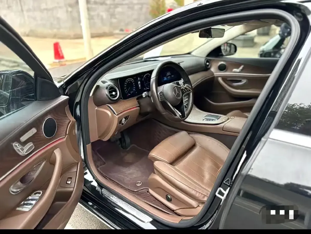 2021 Mercedes-Benz E Class 2.0T 197HP L4 9AT,autocango,china used car exporter,china ev exporter,chinese used car exporter,chinese used ev exporter