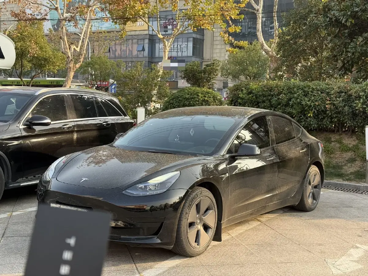 2022 Tesla Model 3 BEV 60KWH