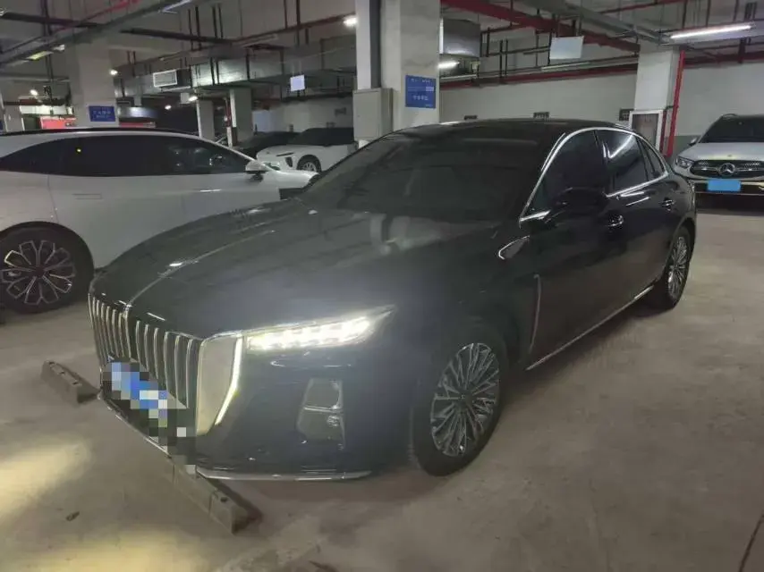 2023 HongQi H5 2.0T 224HP L4 8AT