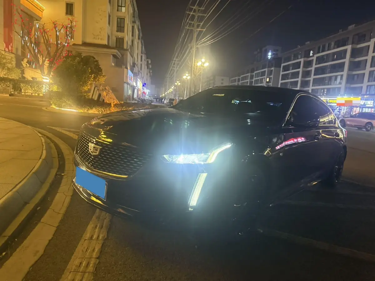 2020 Cadillac CT5 2.0T 241HP L4 10AT