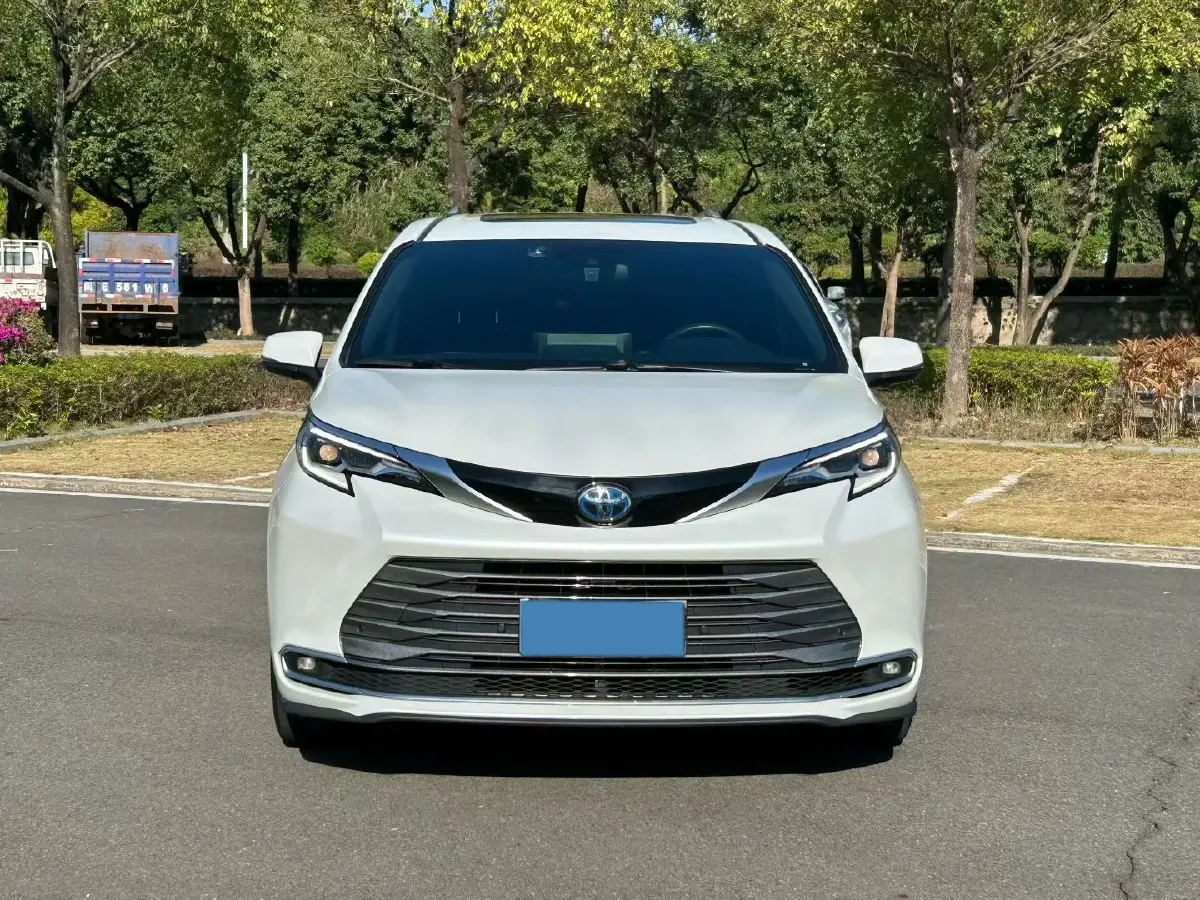 2021 Toyota Sienna 2.5L 192HP L4 E-CVT Hybrid,autocango,china used car exporter,china ev exporter,chinese used car exporter,chinese used ev exporter