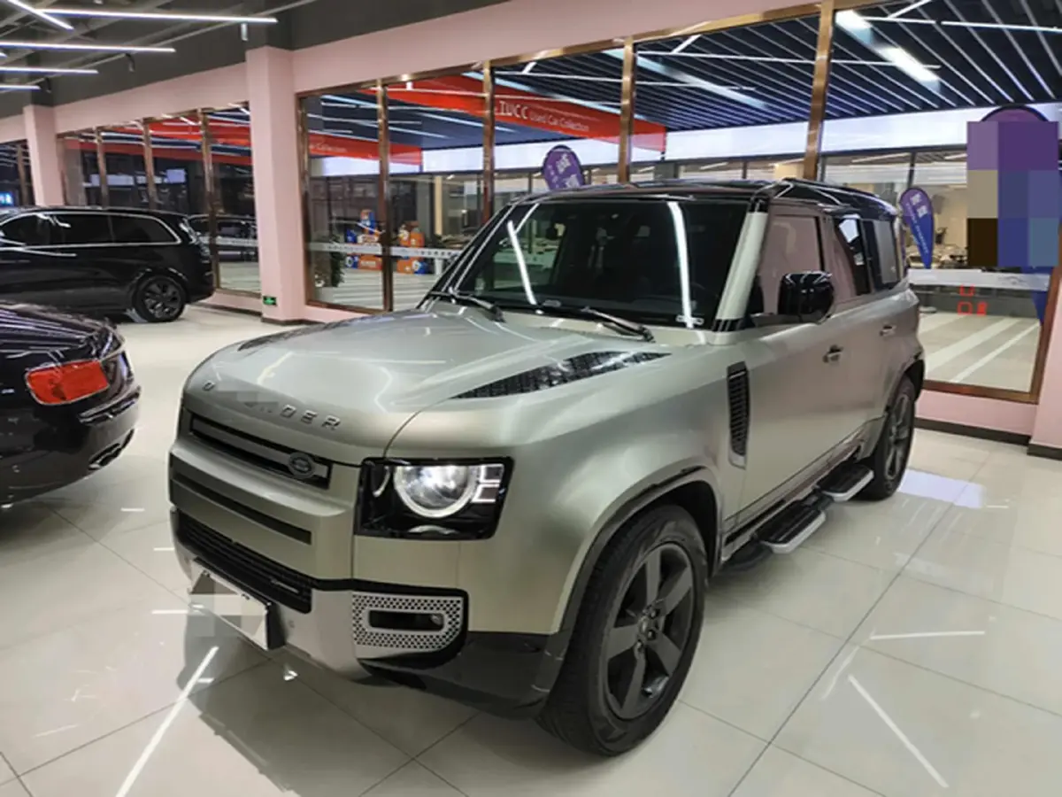 2023 Land Rover Defender 3.0T 400HP L6 8AT