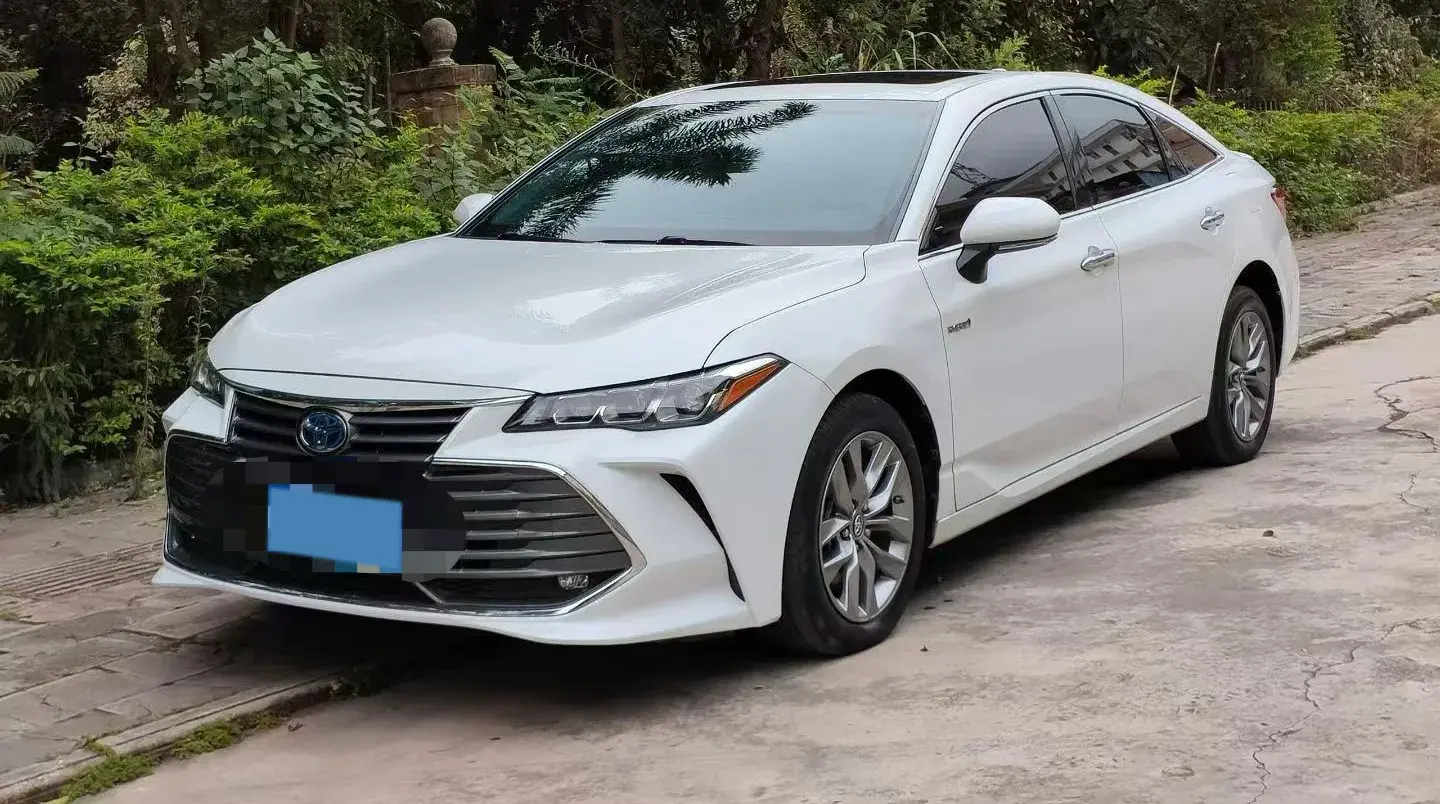 2022 Toyota Avalon 2.5L 209HP L4 8AT