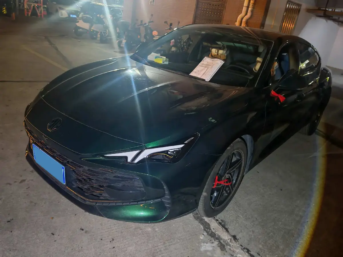 2025 MG 7 1.5T 188HP L4 7DCT