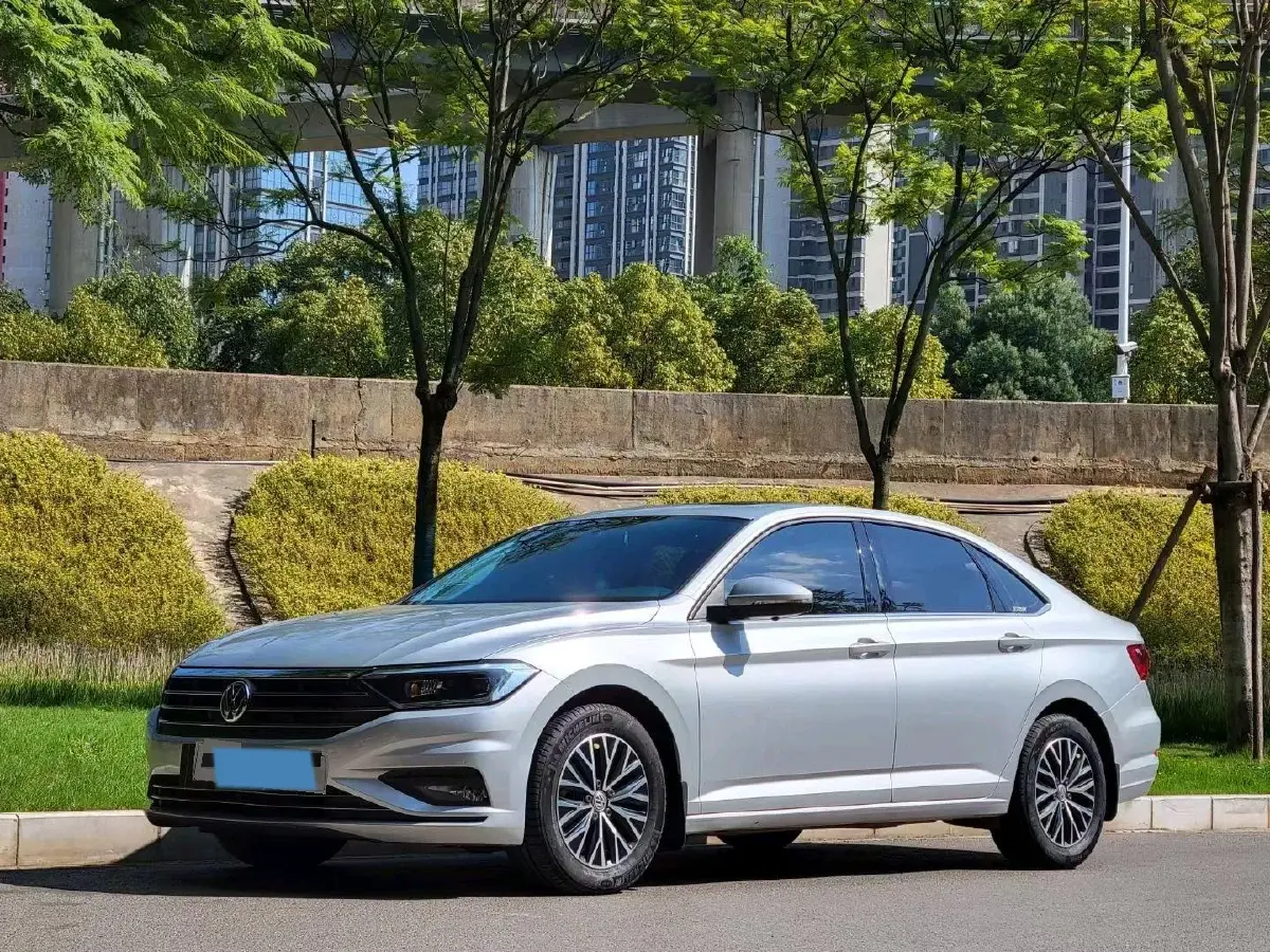 2020 Volkswagen Sagitar 1.4T 150HP L4 7DCT