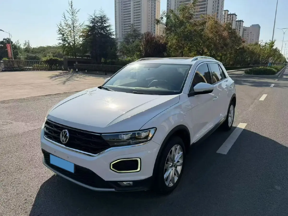 2020 Volkswagen T-Roc 1.4T 150HP L4 7DCT