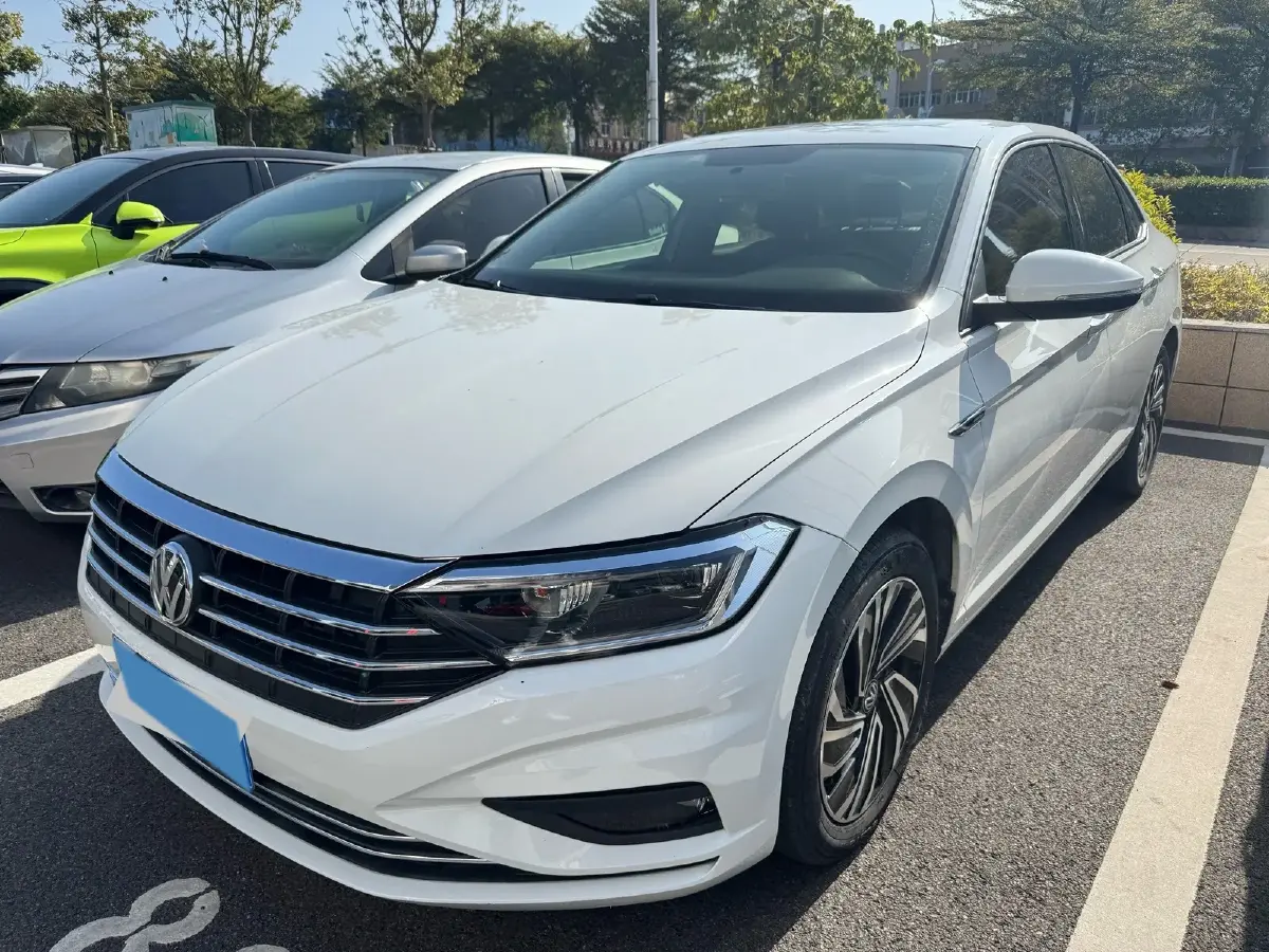 2021 Volkswagen Sagitar 1.4T 150HP L4 7DCT