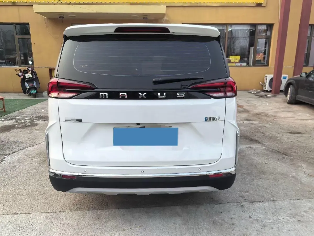 2022 MAXUS Euniq 5 BEV 70KWH,autocango,china used car exporter,china ev exporter,chinese used car exporter,chinese used ev exporter