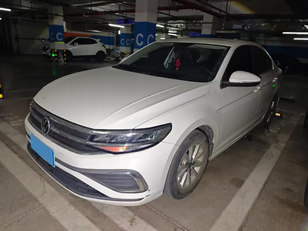 2023 Volkswagen Bora 1.5L 113HP L4 6AT